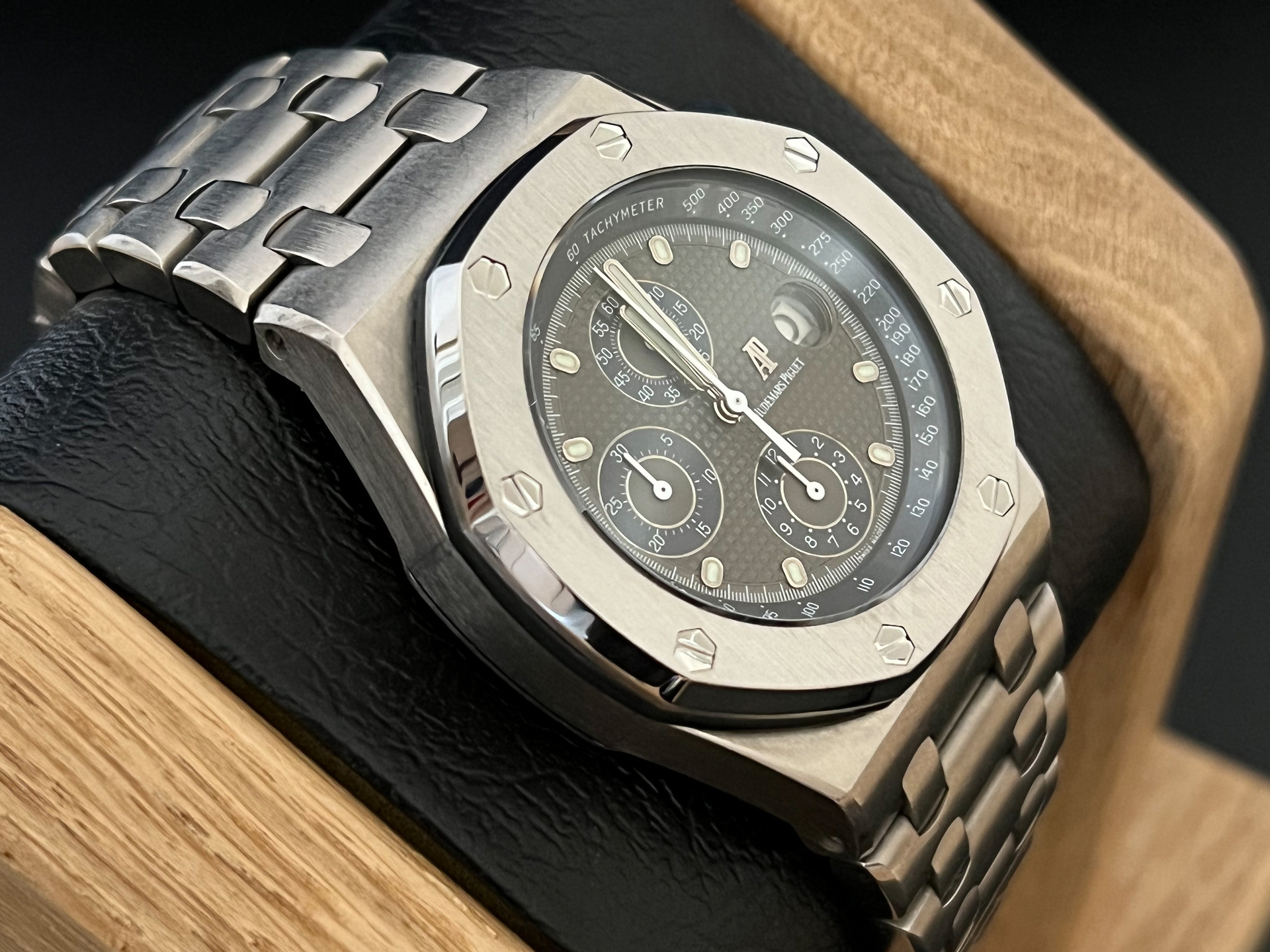 25721ti_03.jpg