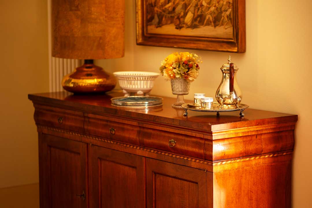 Credenza in Noce